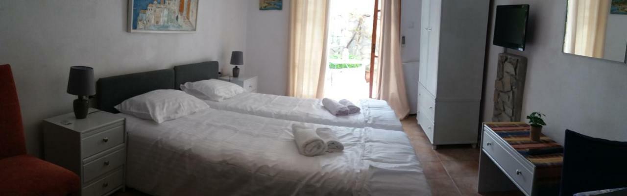 Studio In Garden Poros Town Extérieur photo