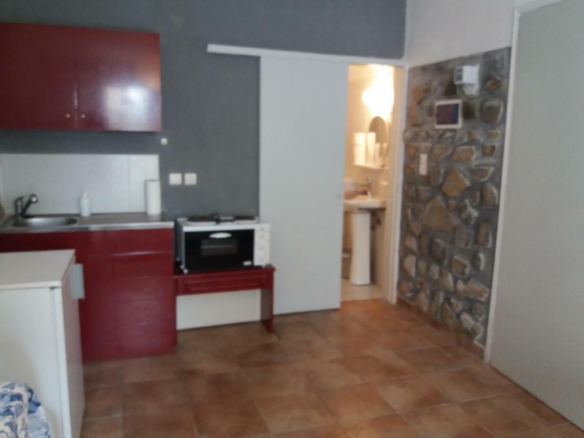 Studio In Garden Poros Town Extérieur photo